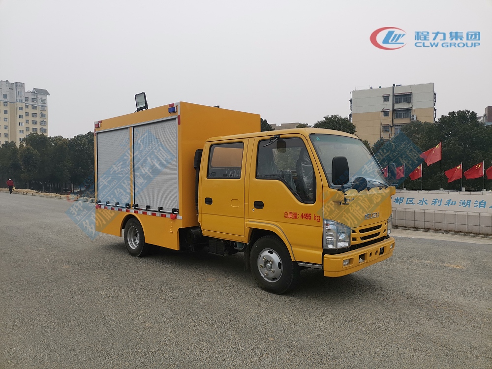 慶鈴雙排座工程救險(xiǎn)車[1000-2000m3/h]