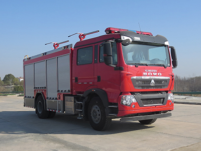 4噸干粉消防車